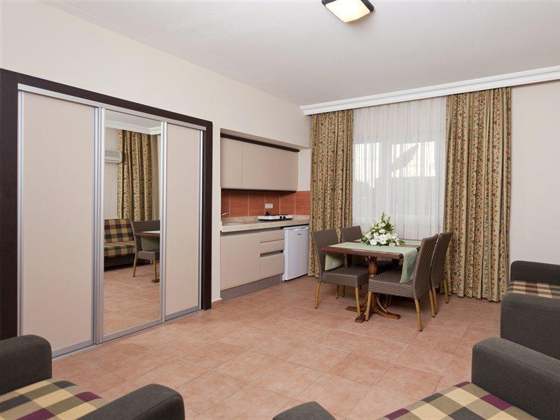 Royalisa City Apart Hotel Alanya Exterior photo